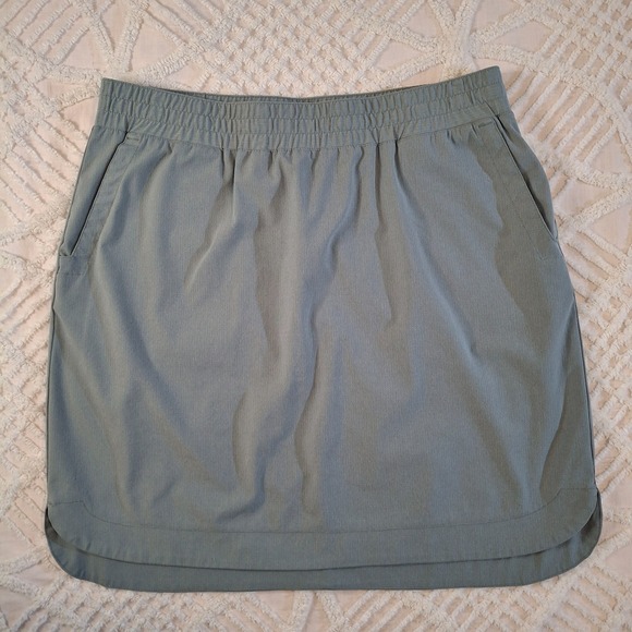 Duluth Trading Co. Pants - Duluth Trading Co. Skirt Skort Womens Size 14 Gray Polyester Stretch Mesh Lined